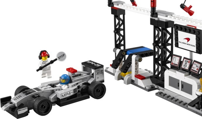 LEGO 75911 Speed Champions Pit Stop McLaren Mercedes