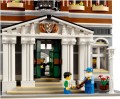 LEGO 10224 Town Hall 7.jpg