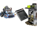 LEGO MonsterFighters 9466 The Crazy Scientist & His Monster 5.jpg