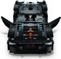 LEGO ® 42127 TECHNIC BATMAN - BATMOBIL™