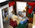 LEGO 21330 IDEAS Kevin sam w domu