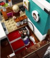 LEGO 21330 IDEAS Kevin sam w domu