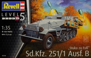 REVELL 03248 SD.KFZ 251/1 Ausf.B Stuka Zu
