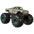 Hot Wheels FYJ83 GWL16 Monster Trucks V8 Bomber (1)