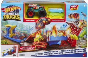 MATTEL Hot Wheels HFB12 Monster Truck Demolka na stacji