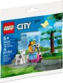LEGO 30639 City Wybieg dla psów i hulajnoga (1).jpg