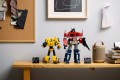 LEGO 10338 ICONS Bumblebee (11)