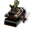LEGO MonsterFighters 9466 The Crazy Scientist & His Monster 2.jpg