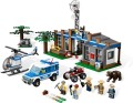 LEGO City Policja leśna 4440 Leśny posterunek policji 1.jpg