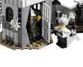 LEGO MonsterFighters 9466 The Crazy Scientist & His Monster 4.jpg