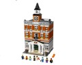 LEGO 10224 Town Hall 1.jpg